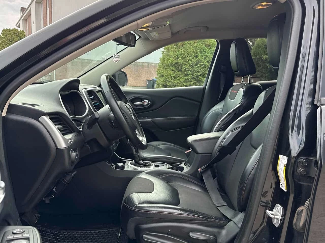 Jeep Cherokee * Trailhawk * CARFAX * ��� ������������ ������ | Mobile.bg � ����������� 11