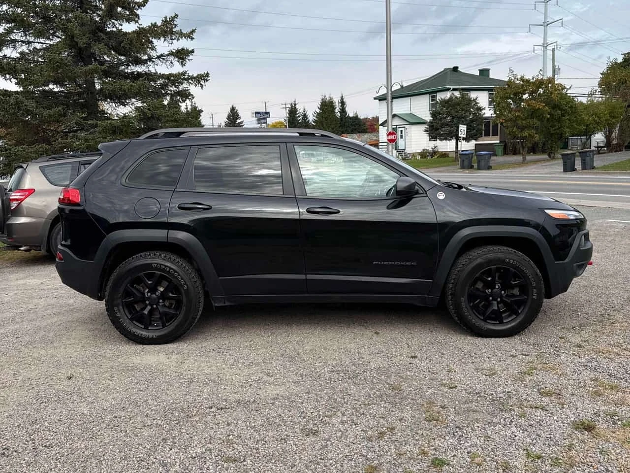 Jeep Cherokee * Trailhawk * CARFAX * ��� ������������ ������ | Mobile.bg � ����������� 3
