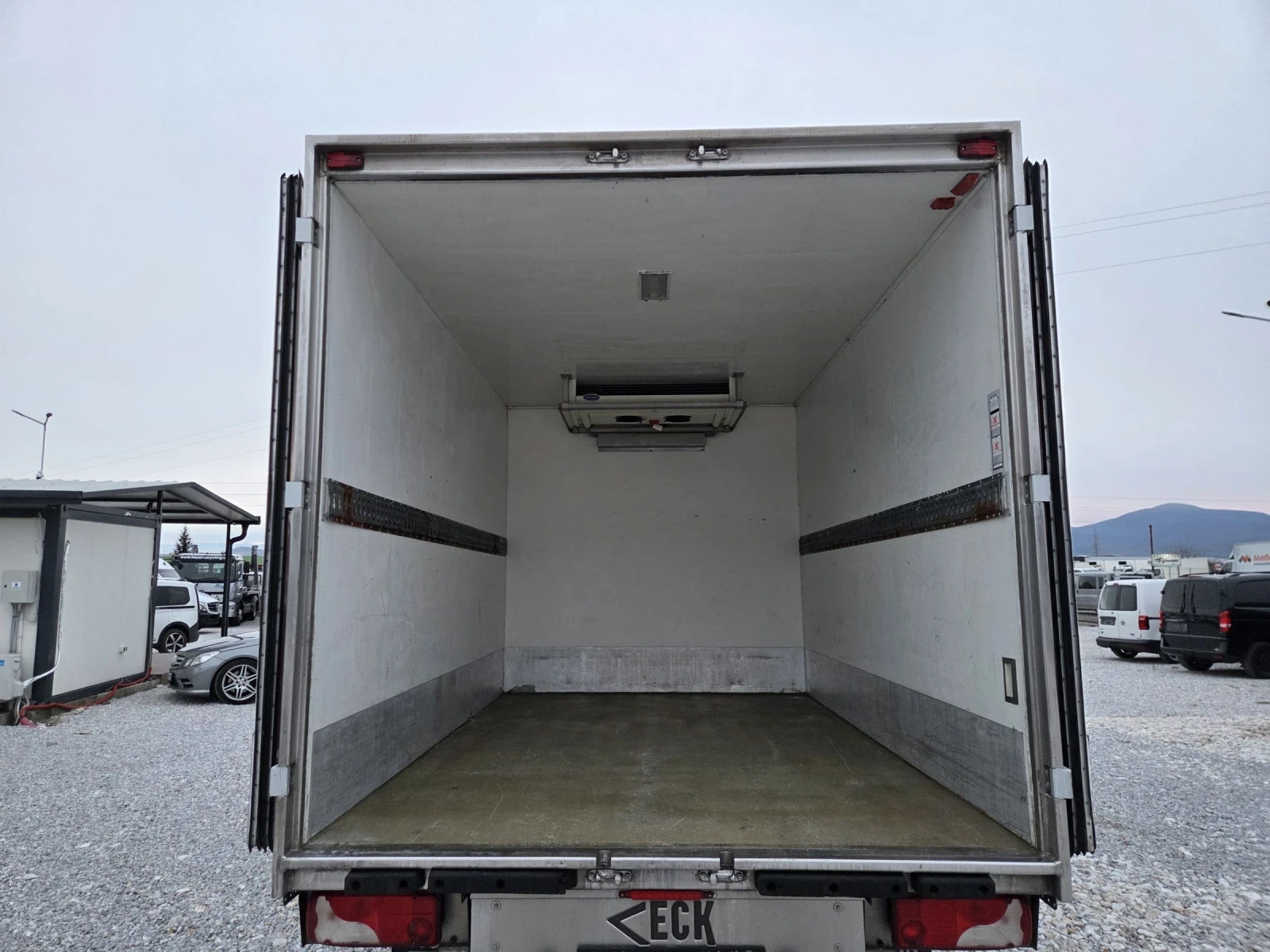 Mercedes-Benz Sprinter 519 CDI, Хладилен, До 3.5 тона, Ток, Клима - изображение 10