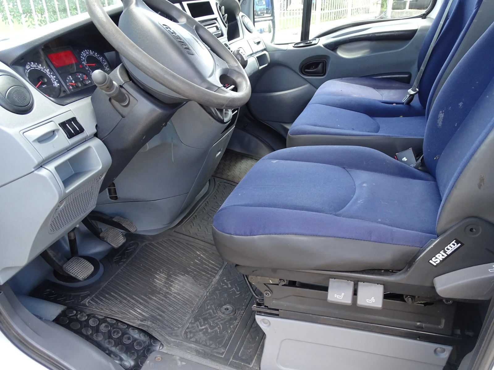 Iveco 35c15 БОРДОВИ С КРАН HIAB  1200 kg, снимка 17 - Бусове и автобуси - 54710917
