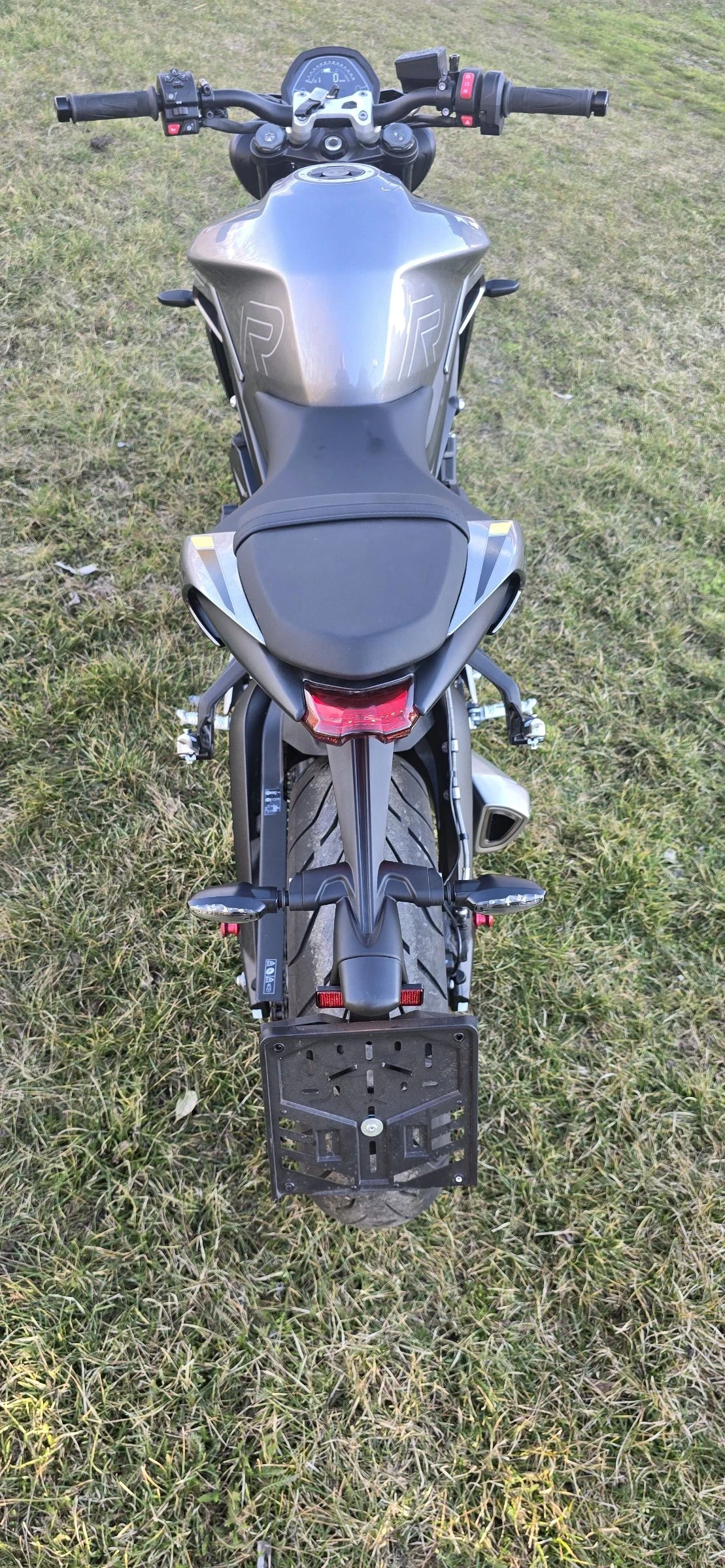 Triumph Street Triple | Mobile.bg � ����������� 13