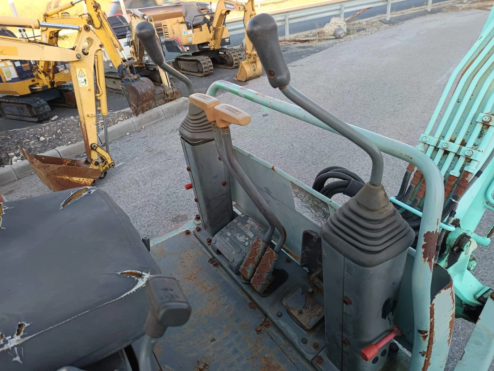 Багер Yanmar B22 Перфектен - изображение 3