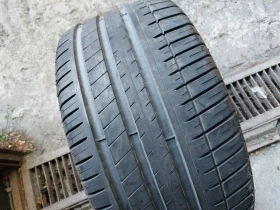 Гуми Летни 255/35R18, снимка 2 - Гуми и джанти - 38093718