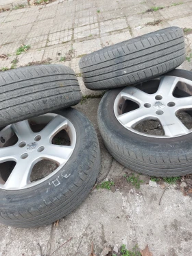 Гуми с джанти Vredestein 205/55R16, снимка 5 - Гуми и джанти - 49504586