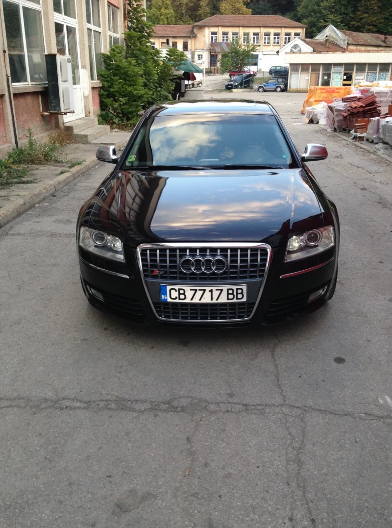 Audi S8, снимка 2 - Автомобили и джипове - 48032641