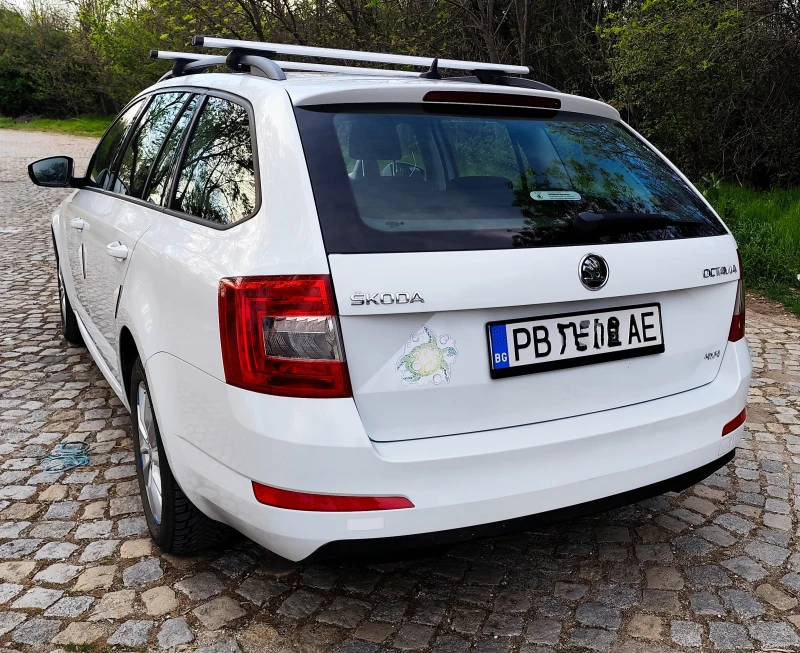 Skoda Octavia 1.6 TDI 4x4, снимка 4 - Автомобили и джипове - 49980231