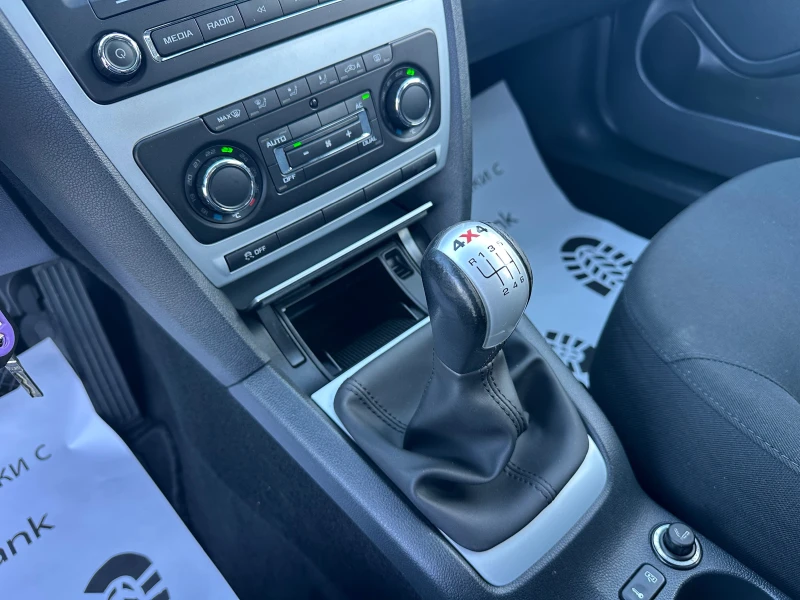 Skoda Octavia 4x4* 1.6TDI* * TOP* , снимка 14 - Автомобили и джипове - 51782777