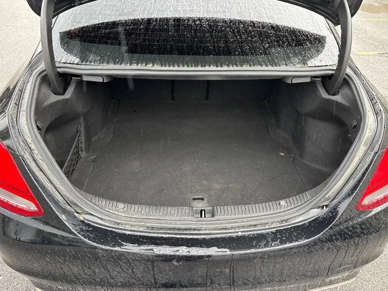 Mercedes-Benz C 300 * 4MATIC * ОПЦИЯ ЗА ФИНАНСИРАНЕ, снимка 17 - Автомобили и джипове - 55044994
