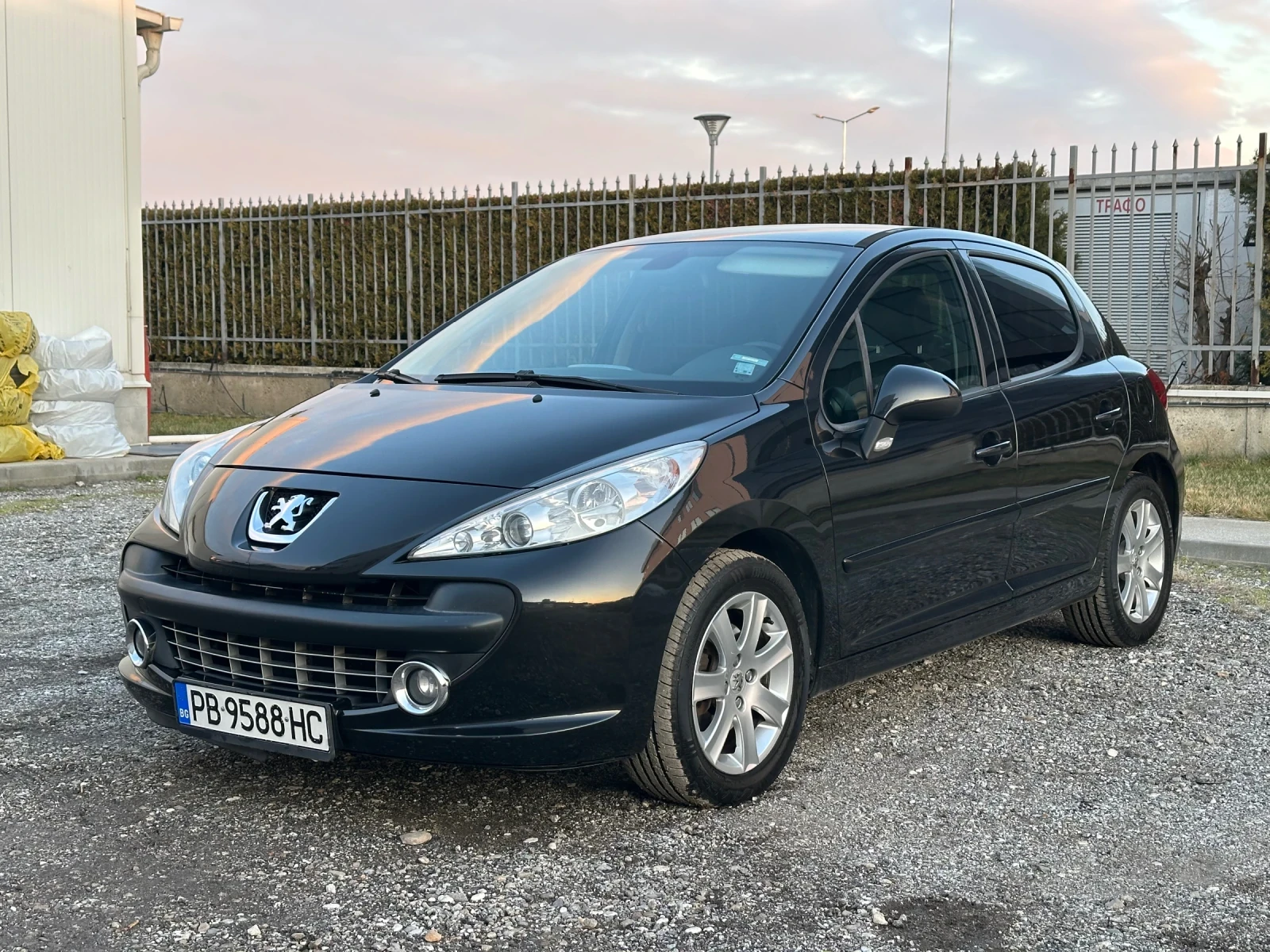 Peugeot 207 1.6 I Климатроник * Кожа * Автопилот, снимка 1