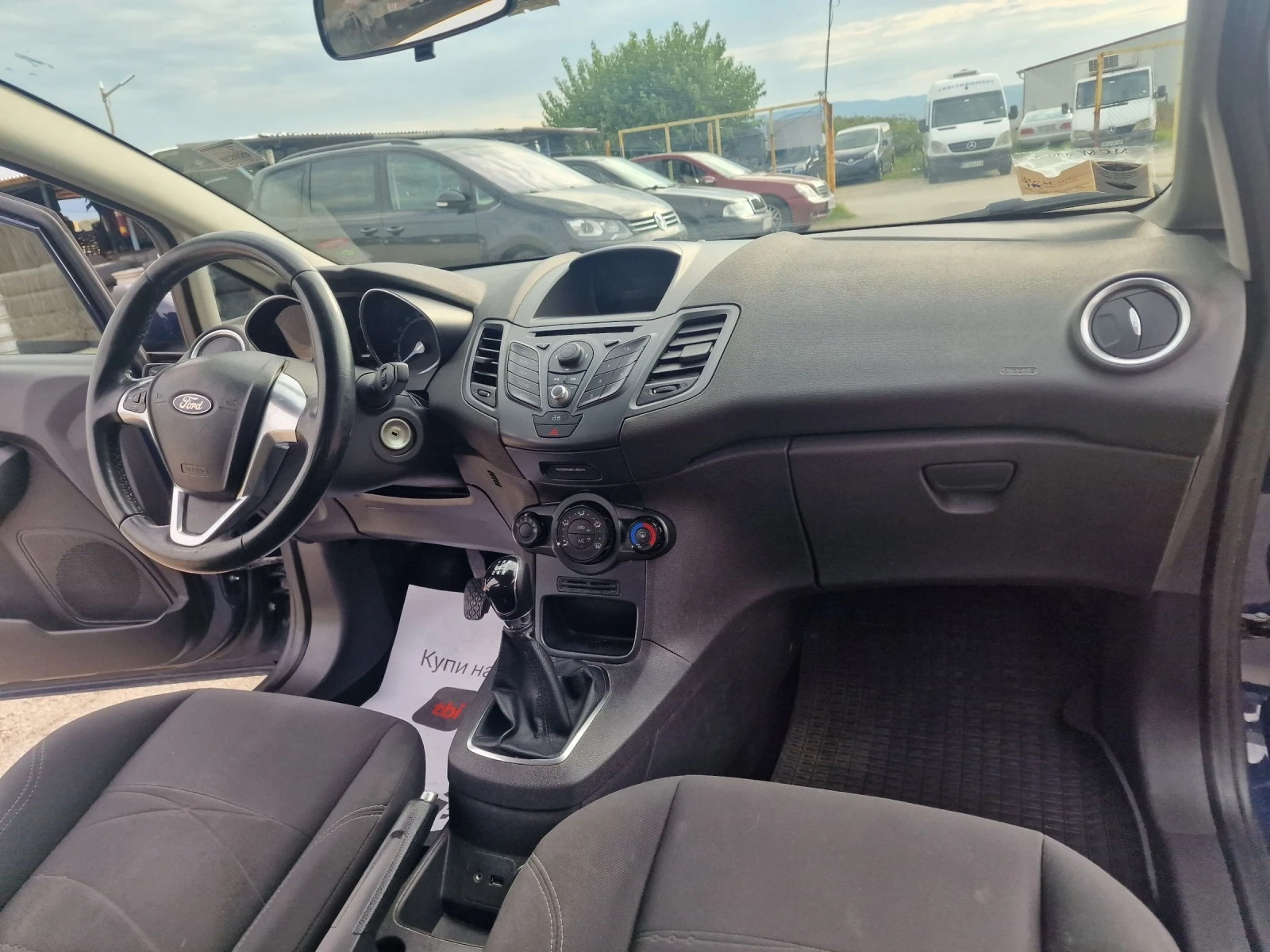Ford Fiesta 1.3 I  | Mobile.bg — изображение 12