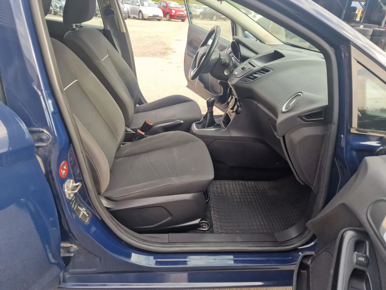 Ford Fiesta 1.3 I  | Mobile.bg — изображение 13