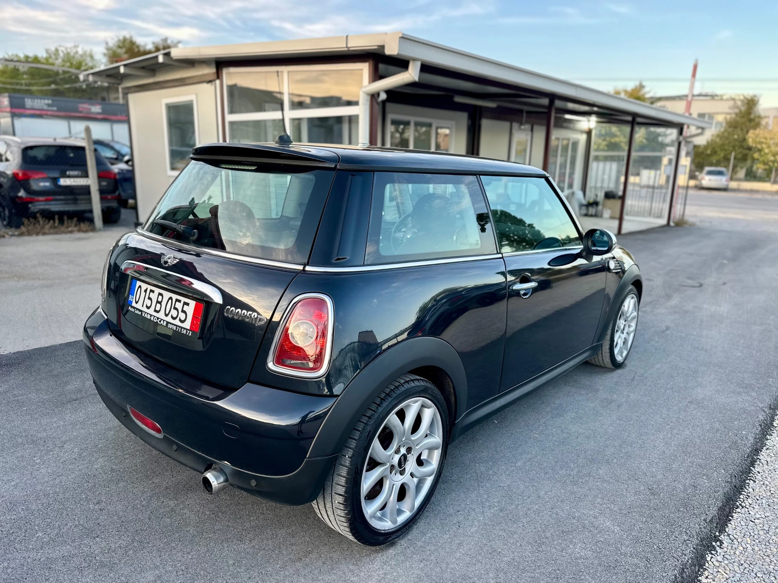 Mini Cooper 1.6D АВТОМАТ* КОЖА* КСЕНОН - изображение 2