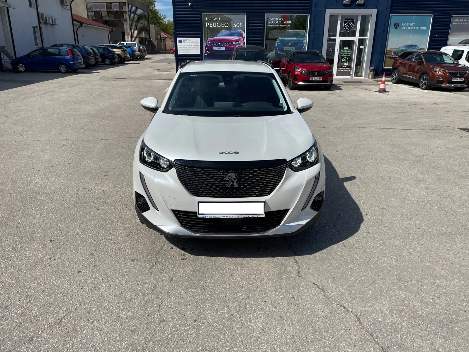 Peugeot 2008 ALLURE 1.5 BlueHDi 130 EAT8 - изображение 2