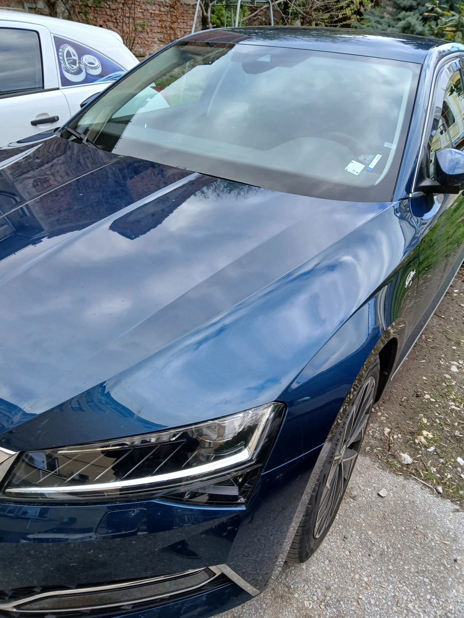 Skoda Superb Laurent & Klement - изображение 10