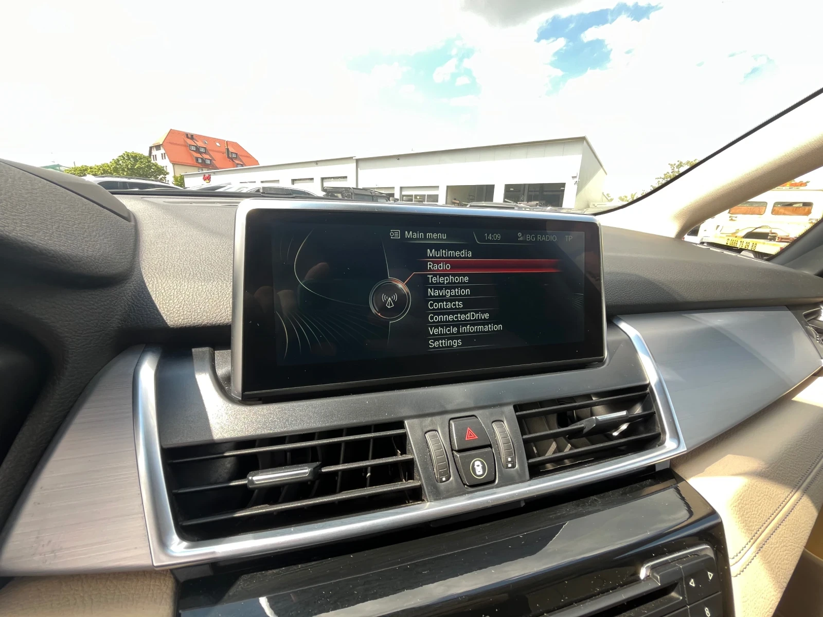 BMW 2 Active Tourer 218d - изображение 7