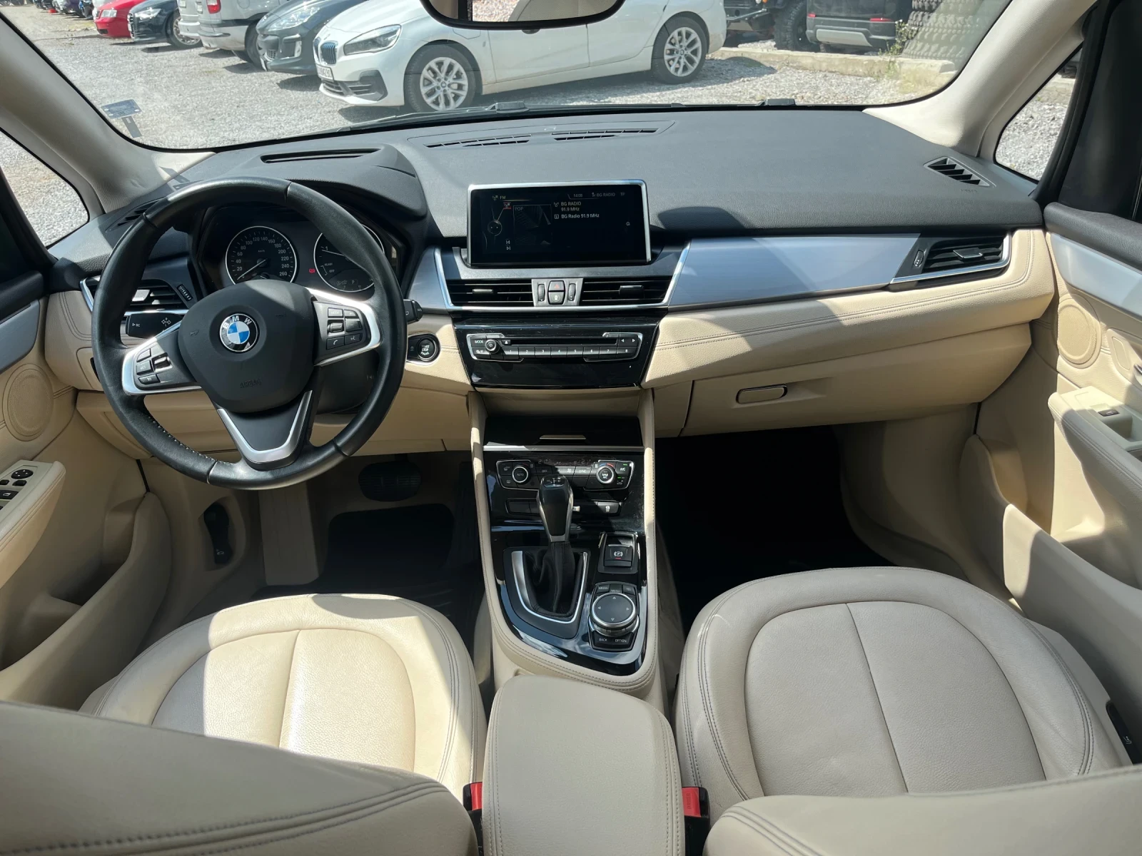 BMW 2 Active Tourer 218d - изображение 9