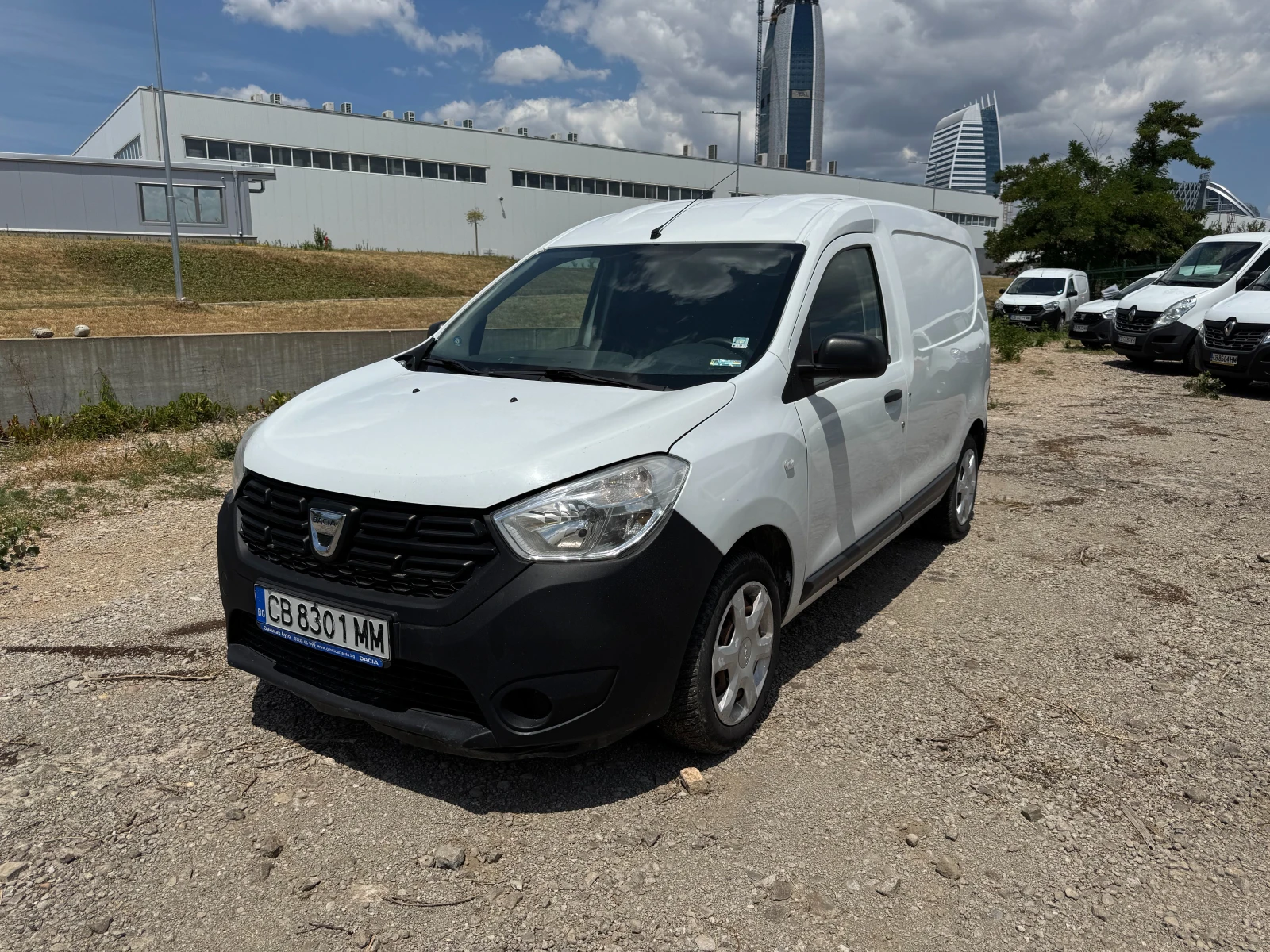 Dacia Dokker 1.6 Бензин/Газ - изображение 2