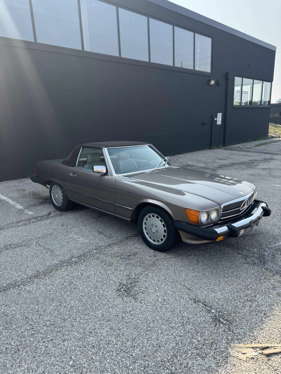 Mercedes-Benz 560 CARFAX* АВТОФИНАНСИРАНЕ* БЕЗ ПЪРВОНАЧАЛНА ВНОСКА*  - изображение 2