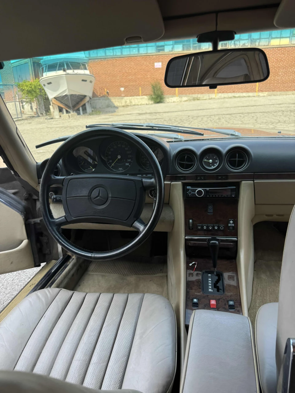 Mercedes-Benz 560 CARFAX* АВТОФИНАНСИРАНЕ* БЕЗ ПЪРВОНАЧАЛНА ВНОСКА*  - изображение 10
