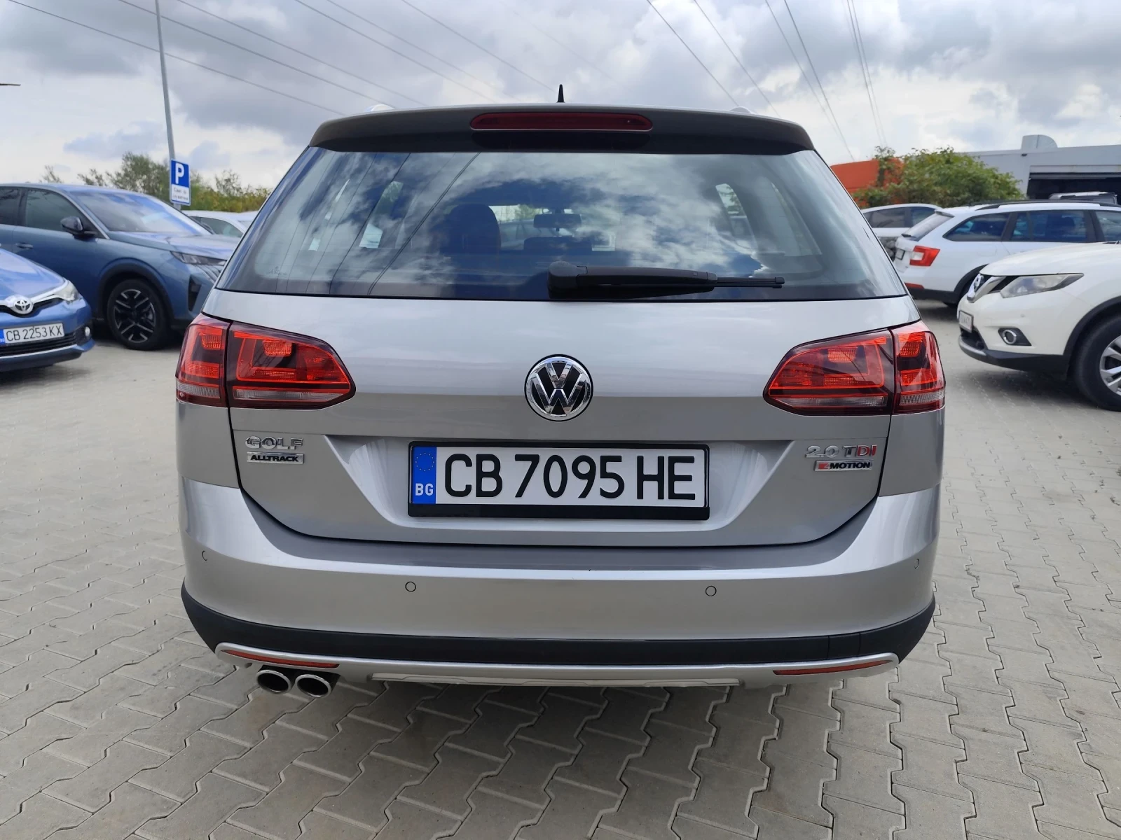 VW Golf AllTrack(4x4) 2.0Tdi Euro6B Dinamic Light DSG 6s - изображение 6