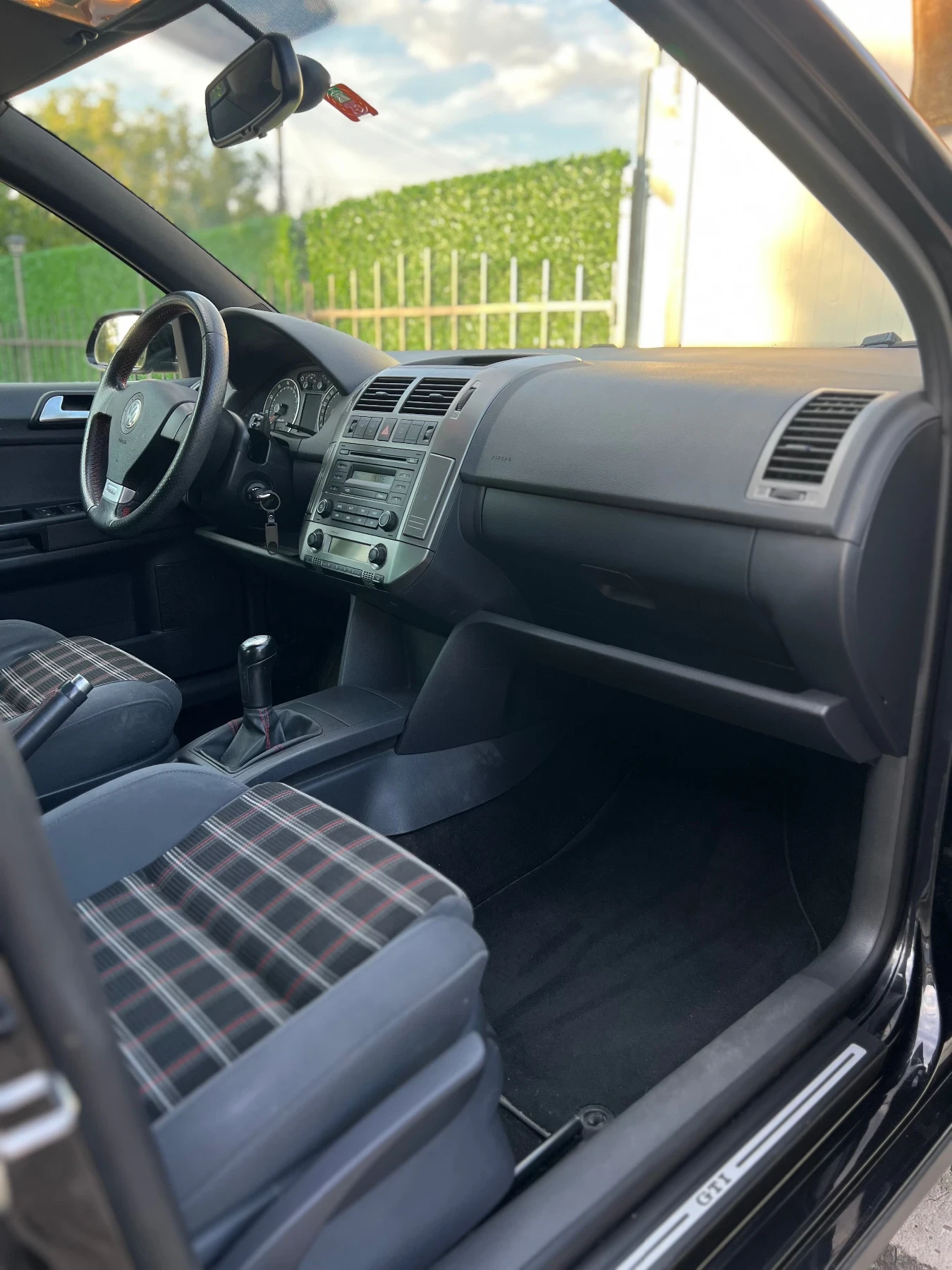 VW Polo УникатGTI 1.8T - изображение 9