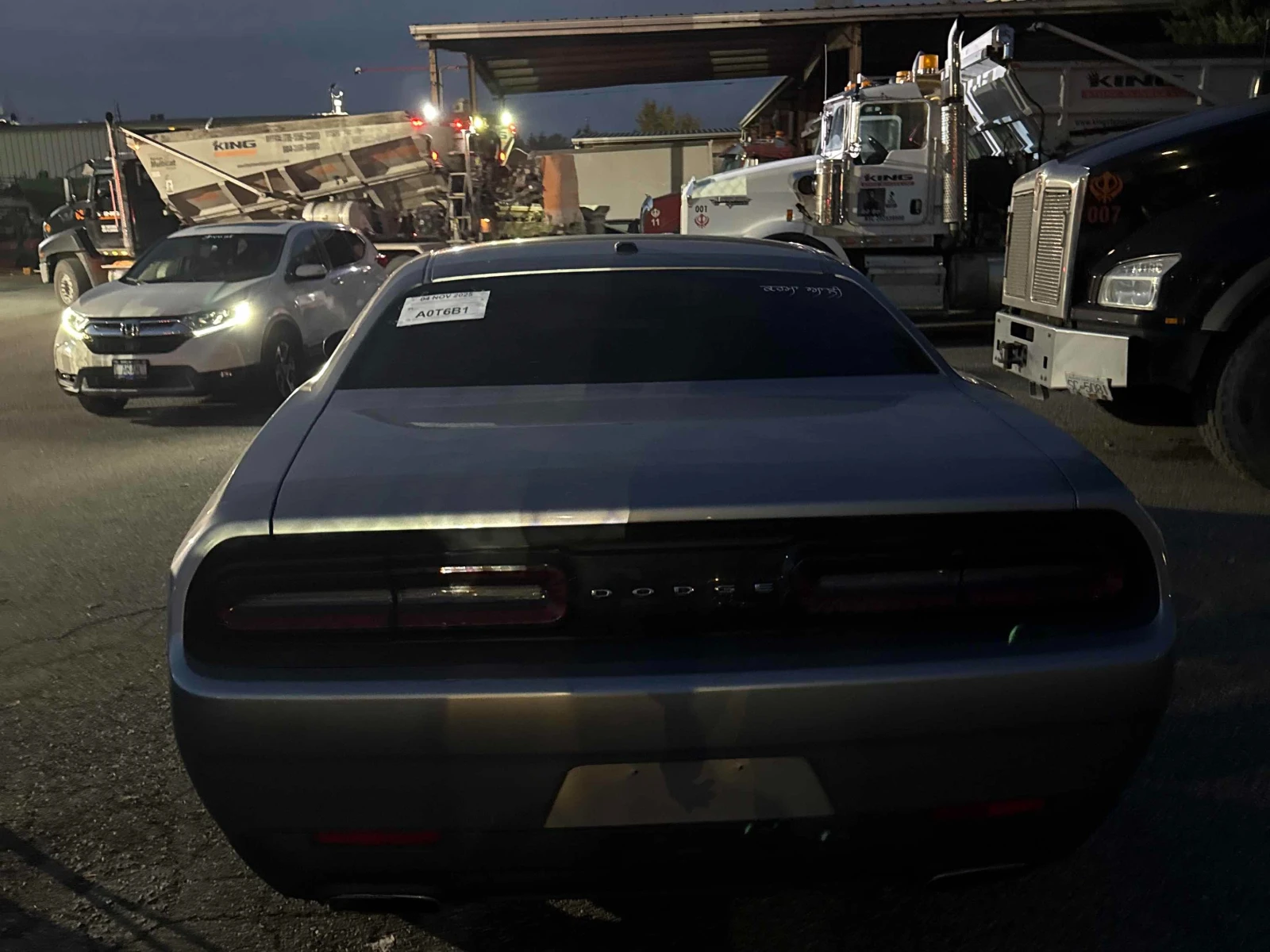 Dodge Challenger SXT * * CARFAX * *   * *  | Mobile.bg   5