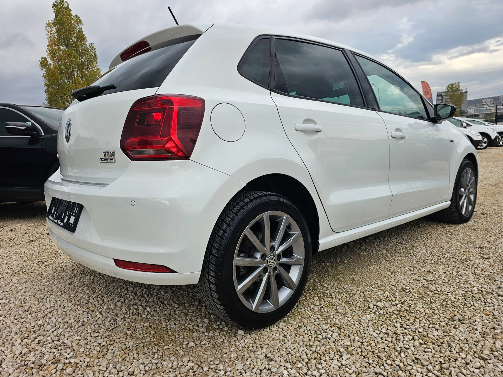 VW Polo 1.4TDI, Facelift, DSG  | Mobile.bg   4