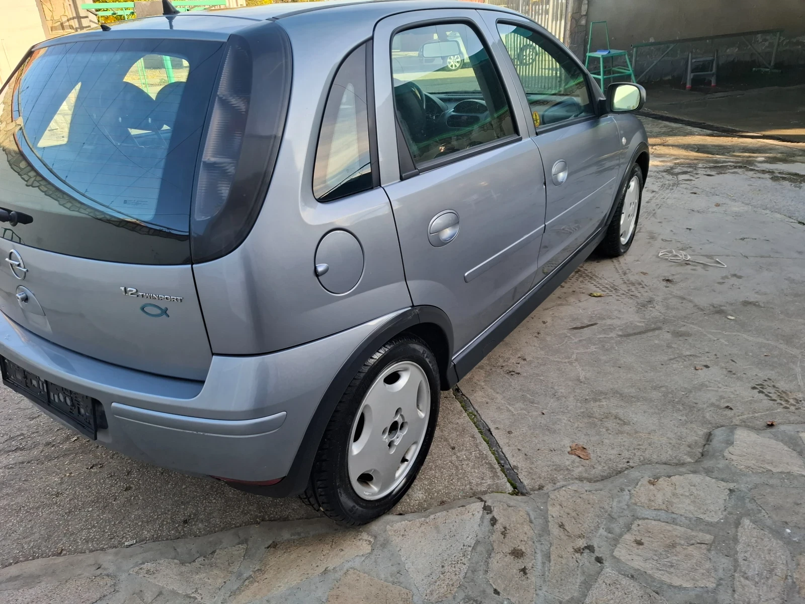 Opel Corsa 1.2 - изображение 4