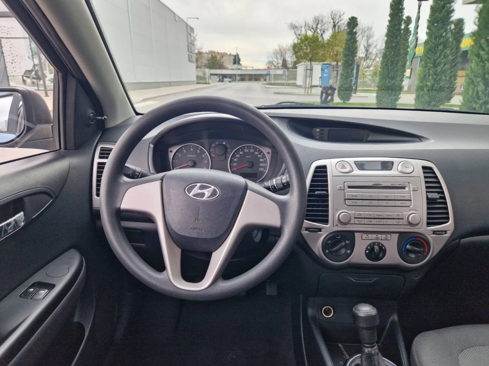 Hyundai I20 1.25 / 78 ..  | Mobile.bg   7