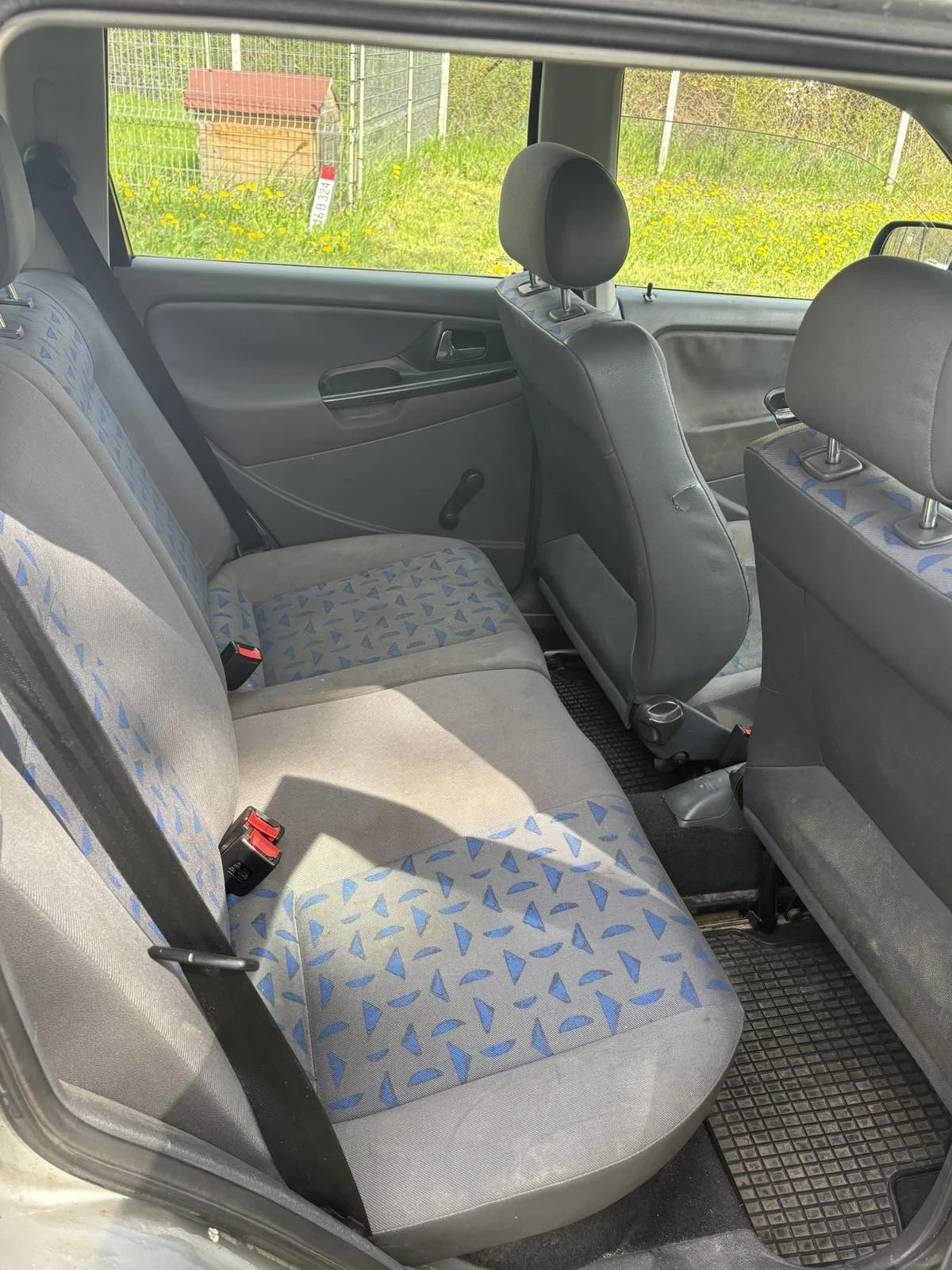 Seat Cordoba 1.9 tdi 90 ks , снимка 10 - Автомобили и джипове - 54180756