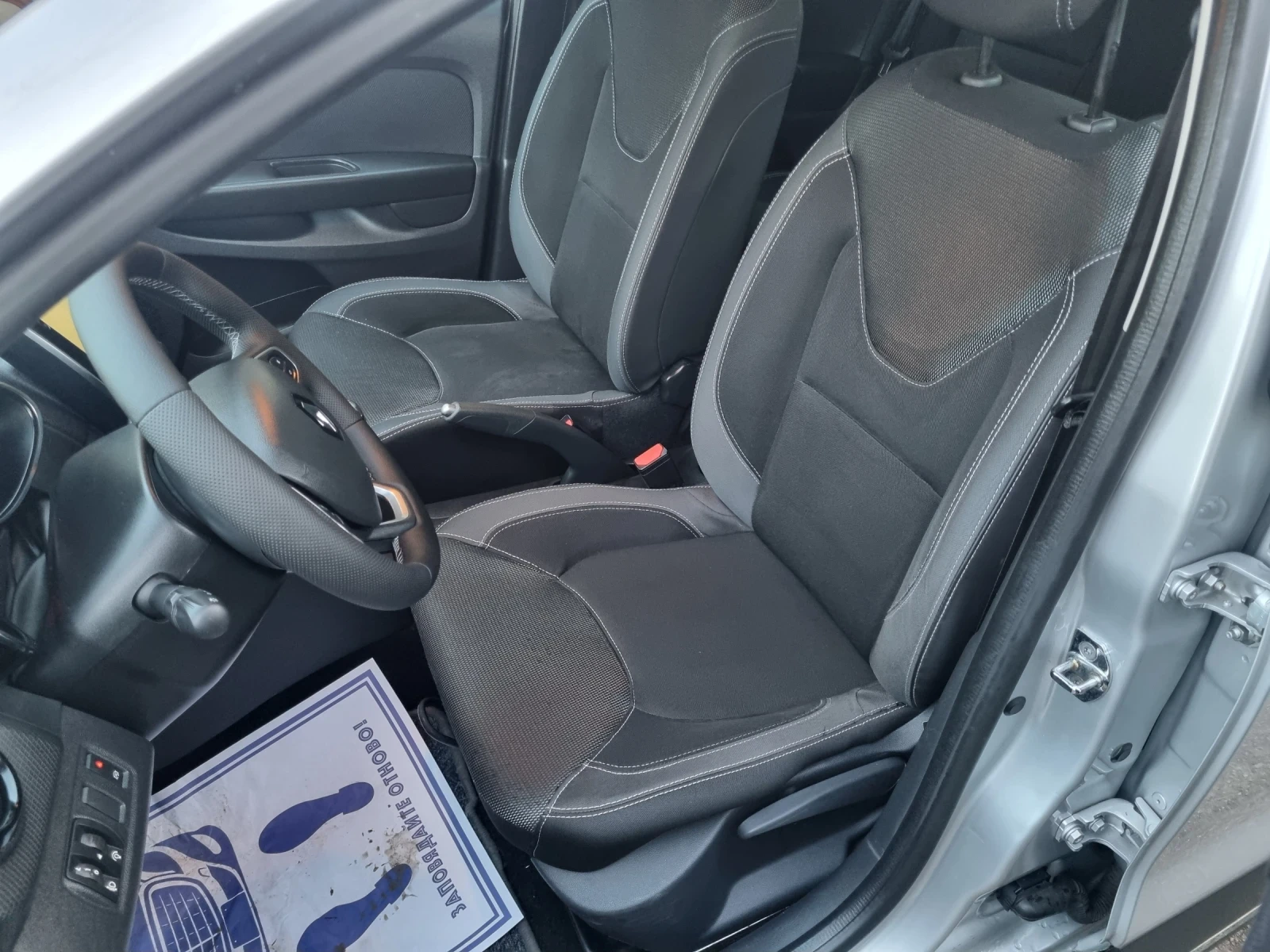 Renault Clio 1.5DCi 90hp FACELIFT, снимка 10 - Автомобили и джипове - 54184859