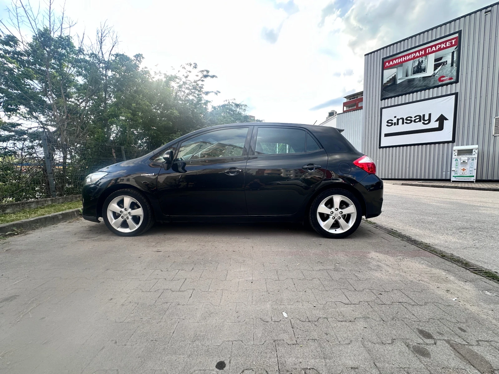 Toyota Auris, снимка 3 - Автомобили и джипове - 54824569
