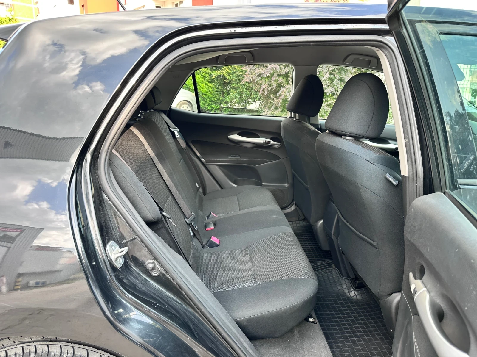 Toyota Auris, снимка 11 - Автомобили и джипове - 54824569