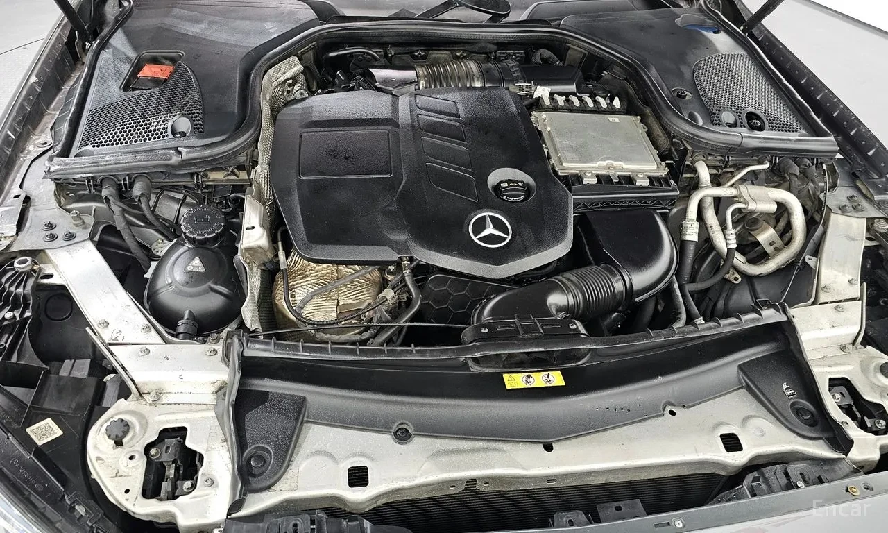 Mercedes-Benz E 220 Avantgarde | 9G-TRONIC | КОЖА | КАМЕРА | NAVI | , снимка 15 - Автомобили и джипове - 55023098