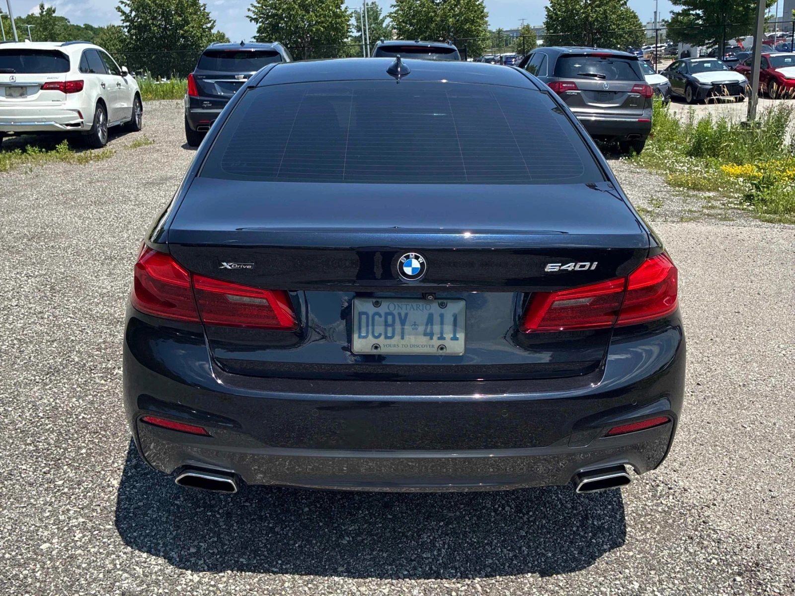BMW 540 Xi* M-Pack* Обдухване* Масаж* HUD* Harman Kardon, снимка 4 - Автомобили и джипове - 55241572