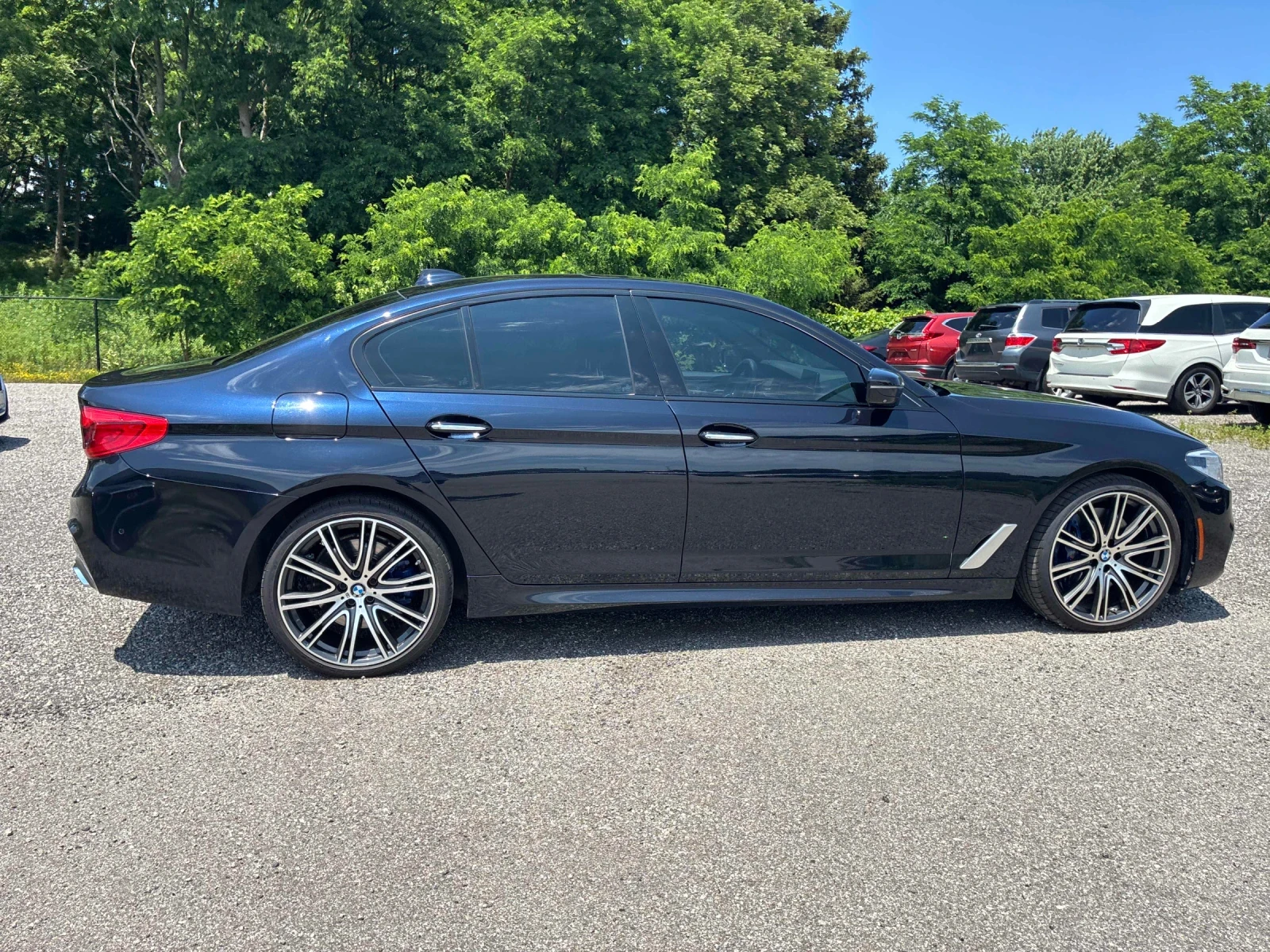 BMW 540 Xi* M-Pack* Обдухване* Масаж* HUD* Harman Kardon, снимка 5 - Автомобили и джипове - 55241572