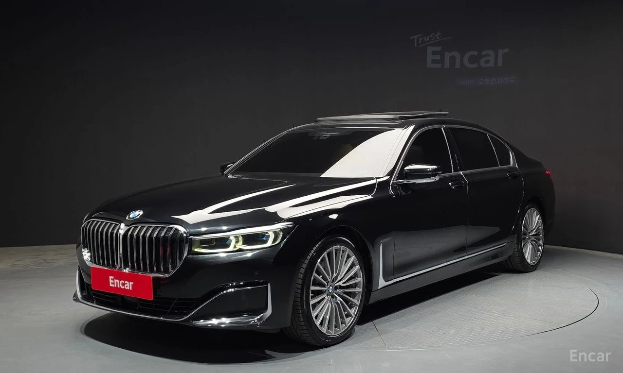 BMW 740 Li* XDRIVE* ОБДУХВАНЕ* HARMON* KARDON* ДИСТРОНИК* 