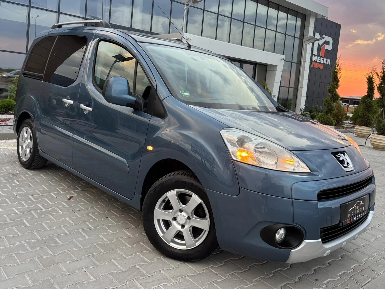 Peugeot Partner 1.6i/120кс/Теpe/Климатик/Евро5/Германия/, снимка 2 - Автомобили и джипове - 55590229