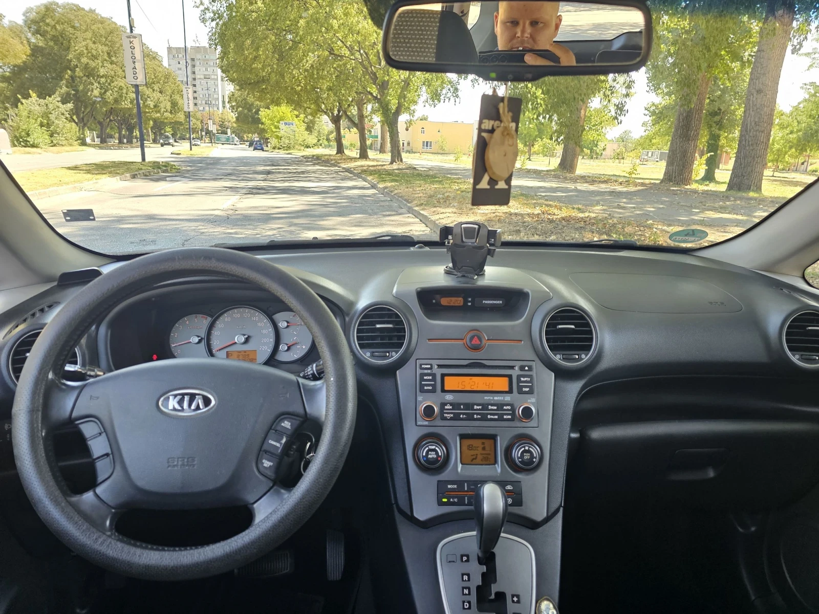 Kia Carens, снимка 5 - Автомобили и джипове - 55678054