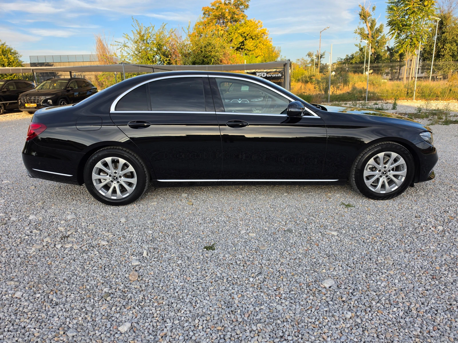 Mercedes-Benz E 220 Еlegance, снимка 4 - Автомобили и джипове - 56221061