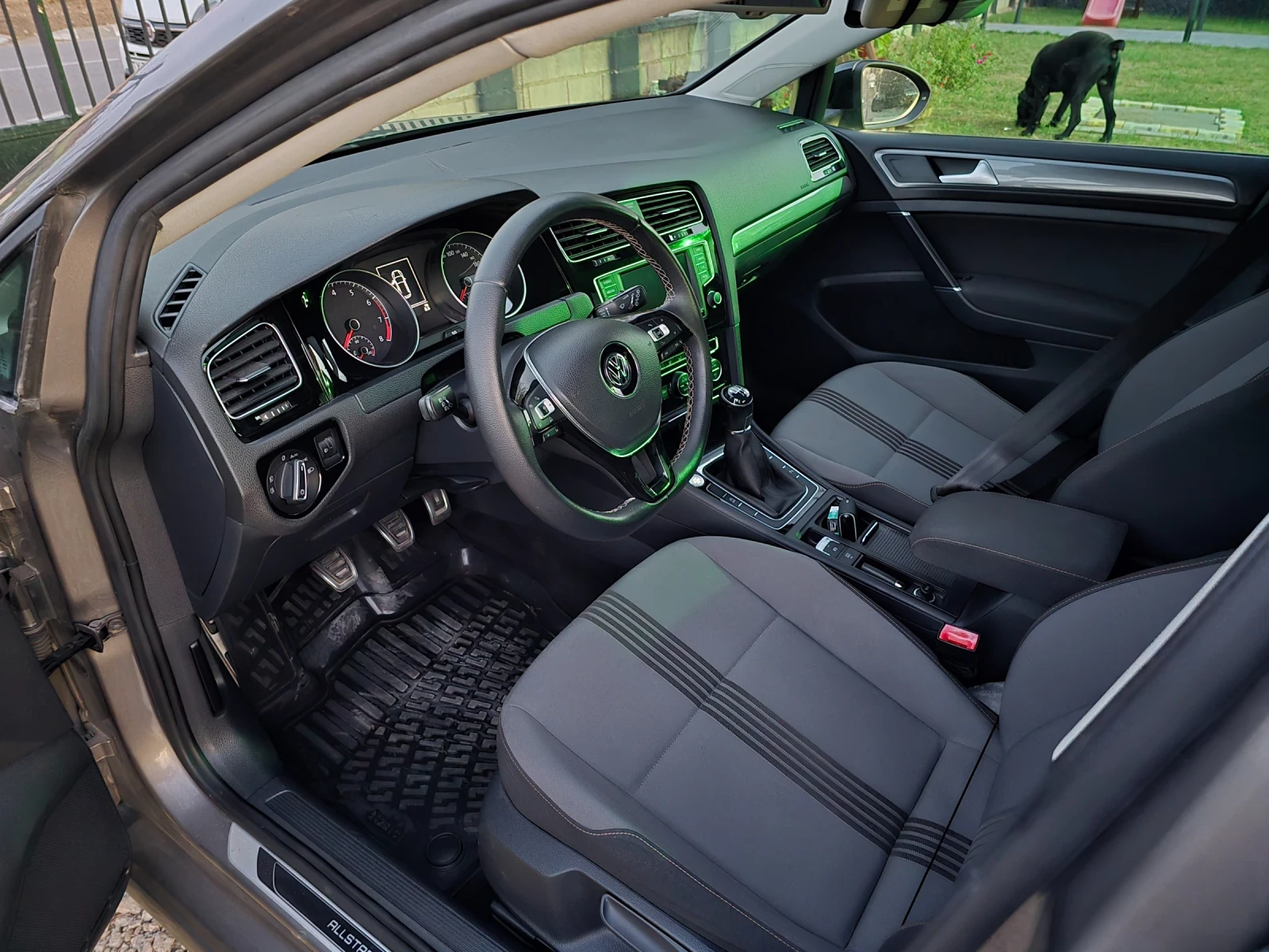 VW Golf AllStars, снимка 5 - Автомобили и джипове - 56238251