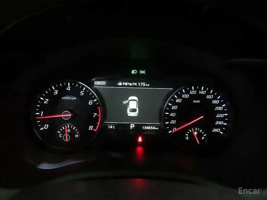 Kia Stinger, снимка 9 - Автомобили и джипове - 56707430
