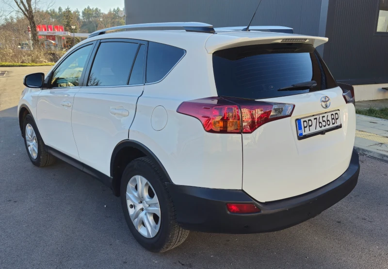 Toyota Rav4 D4D 2.0, снимка 3 - Автомобили и джипове - 48606467