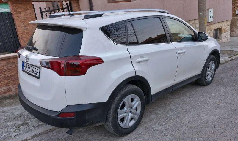 Toyota Rav4 D2D 2.0, снимка 2 - Автомобили и джипове - 48161457