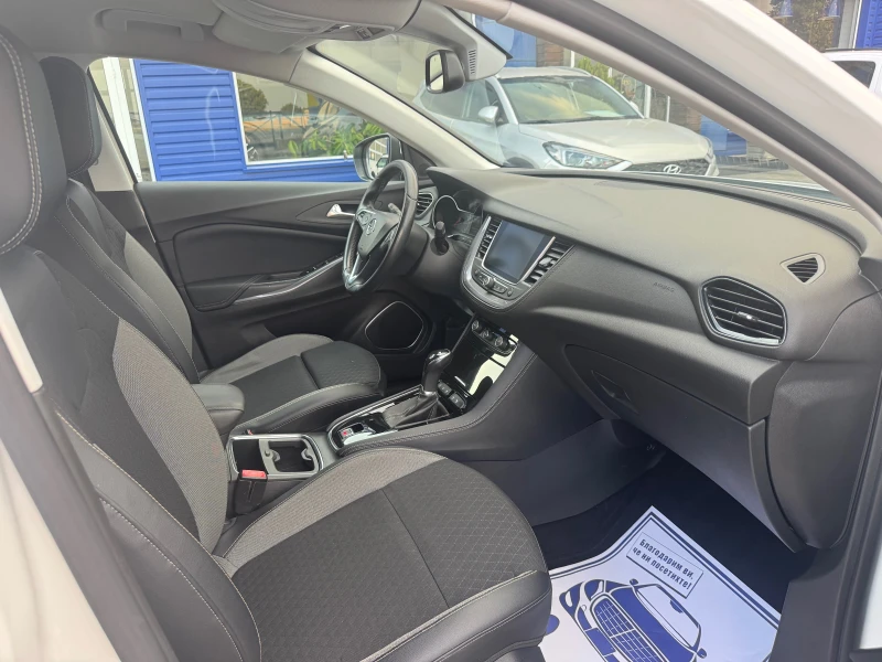Opel Grandland X 1.6D 120kc автомат, снимка 9 - Автомобили и джипове - 51171713