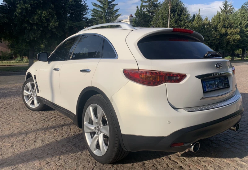 Infiniti Fx 30 d S, снимка 8 - Автомобили и джипове - 53099825
