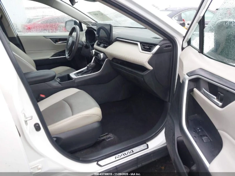 Toyota Rav4 2.5L I-4 DI, DOHC, VVT, 203HP Front Wheel Drive, снимка 10 - Автомобили и джипове - 53342764