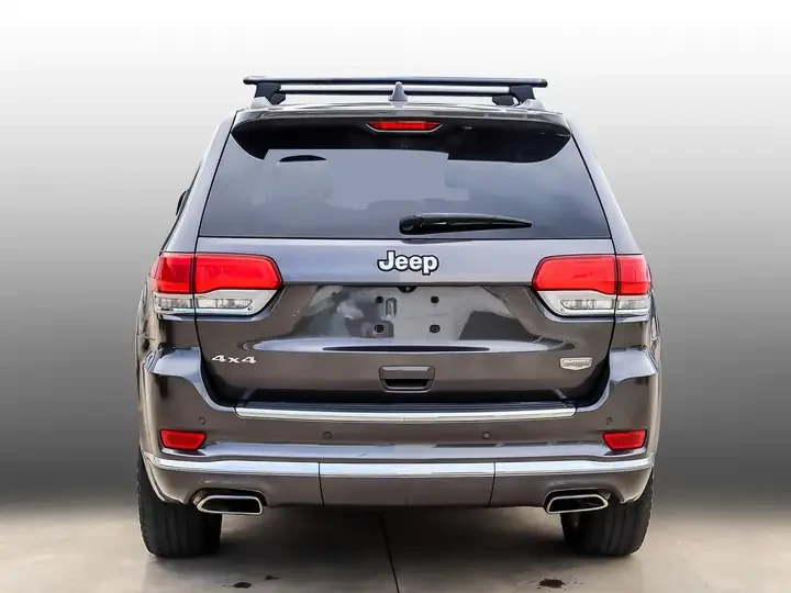 Jeep Grand cherokee 3.6* Summit* Harman Kardon* Въздушно* TV* Обдух, снимка 3 - Автомобили и джипове - 55478255