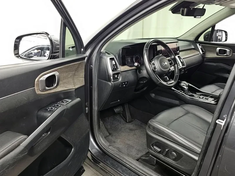Kia Sorento 4Th Generation Diesel 2.2 4Wd Prestige, снимка 9 - Автомобили и джипове - 55539408