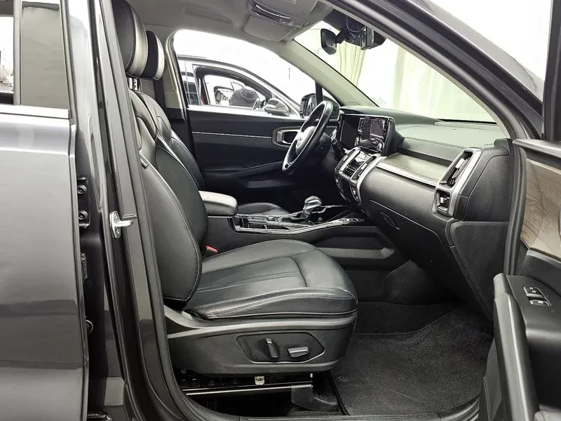 Kia Sorento 4Th Generation Diesel 2.2 4Wd Prestige, снимка 10 - Автомобили и джипове - 55539408